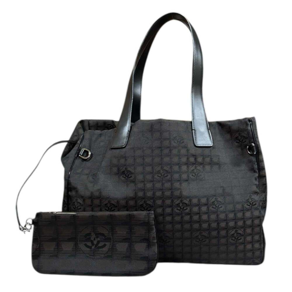 CHANEL Black Tote Bag - Picture 2 of 10